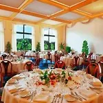 Itm Entree Restaurant & Tagungshotel 3*