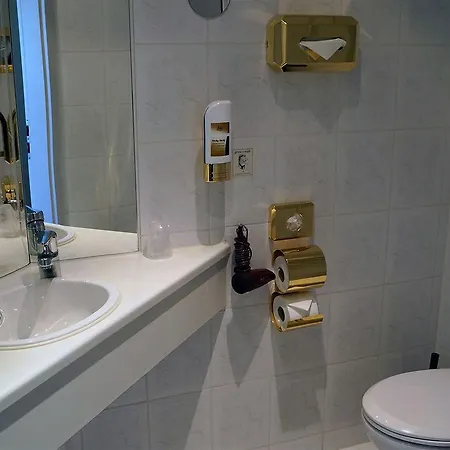 Itm Entree Restaurant & Tagungshotel 3*
