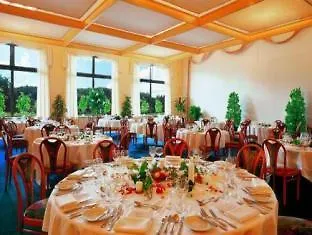 Itm Entree Restaurant & Tagungshotel 3*