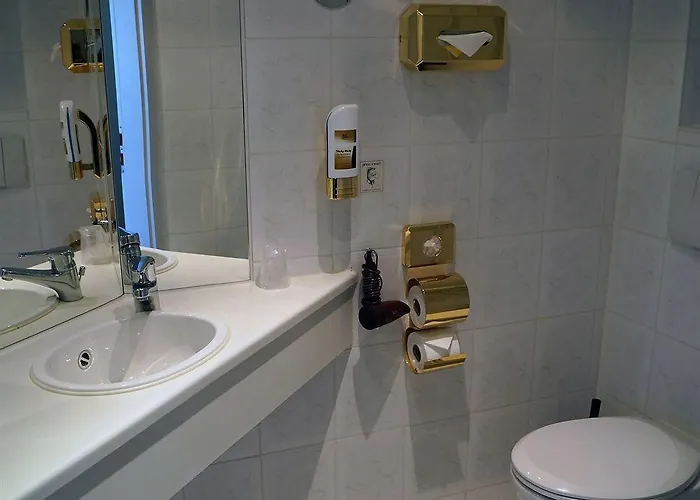 Itm Entree Restaurant & Tagungshotel 3*